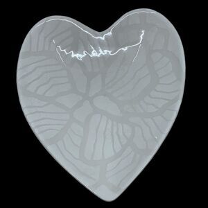 Pentik Studios White Heart-Shaped Embossed Floral‎ Ceramic Trinket Plate Finland